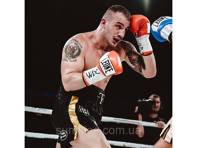 Боксерські рукавиці Leone GN047 SHOCK Red 12 унцій (бинти 4 м. в комплекті) - Фото 9