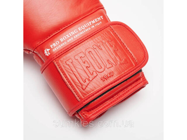 Боксерські рукавиці Leone GN111 THE GREATEST Red 14 унцій (бинти 4 м. в комплекті) - Фото 8