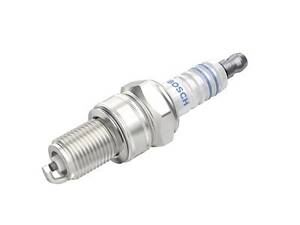 BOSCH 0 242 225 599 Свеча зажигания Land Rover Defender/Discovery/Range Rover 88-02
