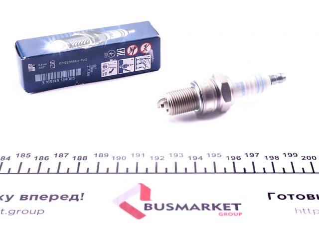 BOSCH 0 242 235 663 Свічка запалювання VW T4/T3/Passat/LT (28-35)/Golf II/III/Caddy 0.9-2.