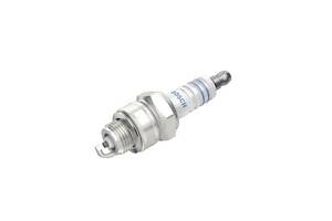 BOSCH 0 242 235 665 Свічка запалювання Opel Ascona/Kadett/Frontera