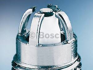 Bosch 0 242 240 590. Свічка запалювання