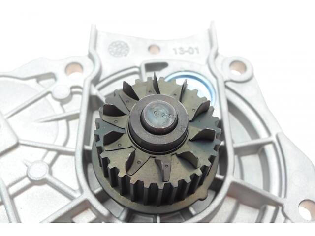 BOSCH 1 987 946 975 Помпа води VW Tiguan/Touran 1.8/2.0TSI 16- (+ ремень ) - Фото 9