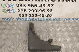 Бризковик передній лівий 638558H300 Nissan X-Trail T30 2001-2007