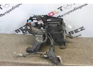 БУ Блок предохранителей Toyota Camry XV50 11-14 8272006121 Toyota