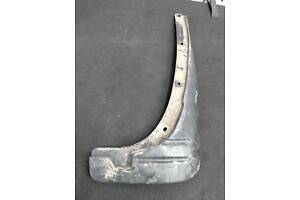 БУ Брызговик передний правый Toyota RAV4 (2000-2005) 7662142070 Toyota