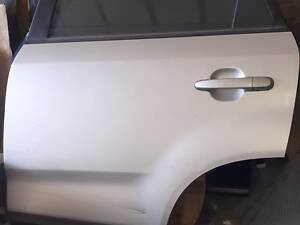 Бу Дверь задняя левая голая Kia sorento 2009 - 2015 silver (Вживана задня ліва дверь)