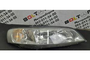 БУ Фара правая Opel Vectra B 1995-1999-2002 90586845 General Motors