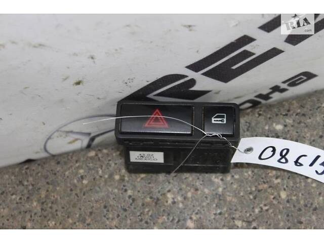 БУ Кнопка аварийной сигнализации BMW X5 E53 (1999-2006) 61318368920 BMW