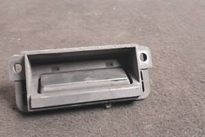 БУ Кнопка открывания багажника Mercedes W221 2005-2009-2013