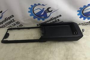 БУ Консоль центральная Toyota RAV4 (2000-2005) 5883448030 Toyota