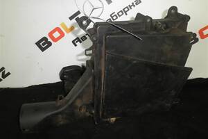 БУ Корпус воздушного фильтра Mercedes W221 2005-2009-2013 a2750901001 Mercedes