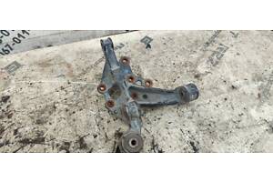 БУ Кулак поворотный задний правый Toyota Camry XV55 14-17 42304-06140