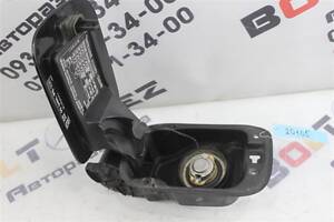 БУ Лючок бензобака Mercedes W221 2005-2009-2013 A2215843317 Mercedes