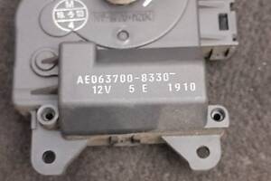 БУ Моторчик заслонки печки Toyota RAV4 (2000-2005) AE0637008330 Toyota