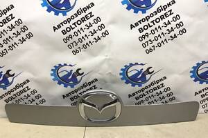 БУ Накладка крышки багажника Mazda CX-7 (2006-2012) EG2150811 Mazda