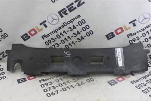 БУ Наполнитель переднего бампера Toyota RAV4 5261106060 Toyota