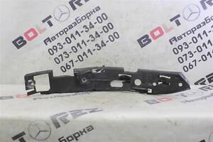 БУ Направляющая переднего бампера левая Volkswagen Touareg GP 02-06-10 7L6807183C Volkswagen