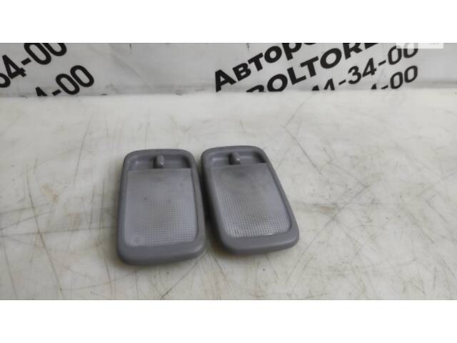 БУ Плафон салонный Toyota RAV4 (2000-2005) 8124012060P2 Toyota