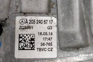 БУ Подушка двигателя Mercedes W205 14-18- a2052406717 Mercedes