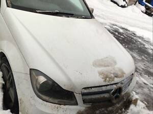 БУ Решетка радиатора Mercedes W204 (2007-2014) A 2048800923 Mercedes-Benz