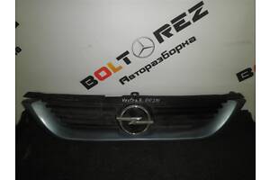 БУ Решетка радиатора Opel Vectra B 1995-1999-2002 90505722 Opel