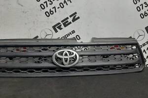 БУ Решетка радиатора Toyota RAV4 (2000-2005) 5311142070 Mercedes-Benz