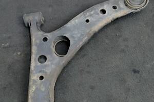 БУ Рычаг передний правый Toyota RAV4 (2000-2005) 4806842040 Toyota