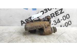 БУ Суппорт задний левый Toyota RAV4 (2000-2005) 4775042050 Toyota