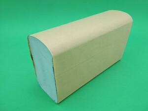 Бумажное полотенце ZZ зеленое (220*230) Кохавинка (1 пачка)