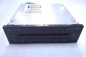 CD чейнджер 1K0035110A VW Golf V 03-09