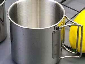 Чашка з нержавіючої сталі зі складними ручками. 500 мл.