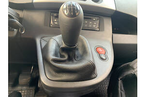 Чехол КПП (кожа) для Renault Kangoo 2008-2020 гг