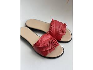 Красные кожаные шлепанцы из натуральной кожи