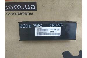 Chevrolet Cruze J300 2008- модуль блок управления климатом 13582895