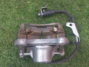 Chevrolet Equinox Суппорт тормозной передний левый