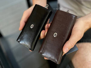 Чорна ключниця з натуральної шкіри із відділенням для грошей ST Leather B416