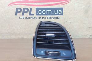 Chrysler Town&Country 2011- Дефлектор повітропровід лівий у торпедо 1QY59DX9AG