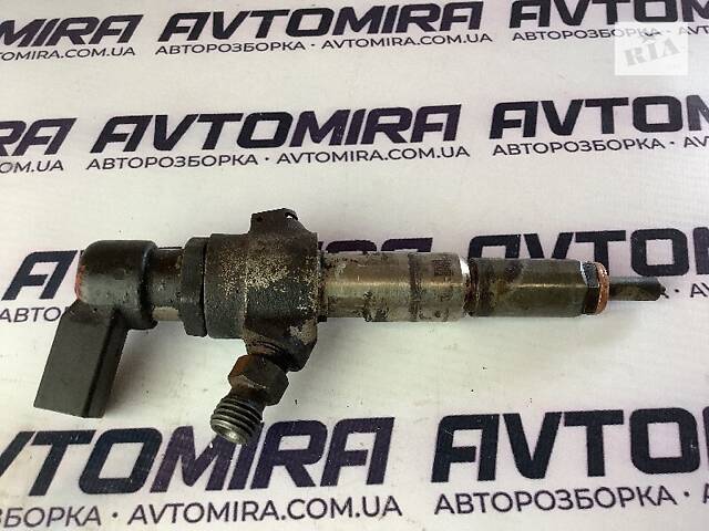 Форсунка топливна Citroen C3 1.4 HDi 2009-2016 1346476