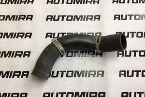 Патрубок системы охлаждения Citroen C4 Picasso 1.6 HDI 2006-2013 9684589080