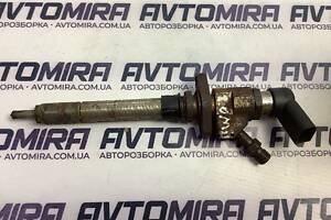 Форсунка впрыска топлива Citroen C5 1 2.0 HDI 2001-2008 1980J4