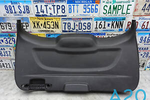 CJ5Z7842906BA - Б/У Обшивка багажника на FORD ESCAPE III 1.6 (сломан крепеж)