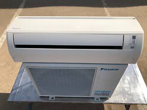 Продам Кондиціонер настінний Daikin FTYN25LV1B б/в до 25 м2 монтаж сервіс