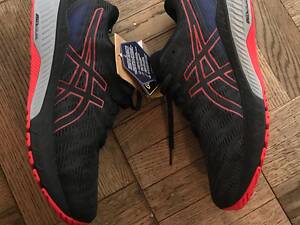 Нові кросівки Asics GT-2000 10. Оригінал. US 9, EU 42.5, 27 см.