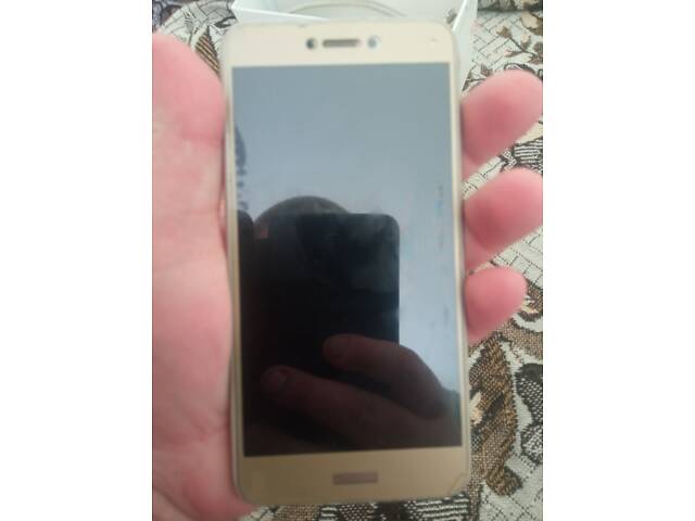 Продам Huawei p8 lite 2017
