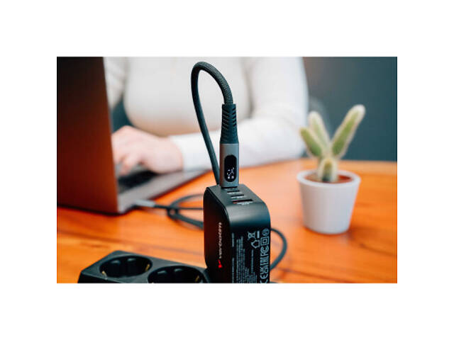 Дата-кабель USB-C to USB-C 1.2m with display 240W black Verbatim (31849) - Фото 7