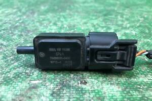 Датчик абсолютного тиску (MAP sensor) LEXUS IS300 99-05 37940-SNA-A01