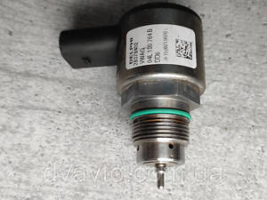 Датчик тиску палива Volkswagen Crafter 04L130764B