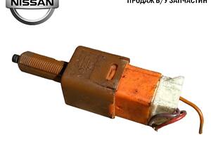 Датчик стоп сигналу (жабка) Nissan Qashqai J10 07-13р 25320BR00A
