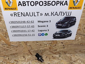 Датчик давления топлива в рампе 2.0 dci Renault Laguna 3 Trafic Vivaro 2007-2015г. 8200703127